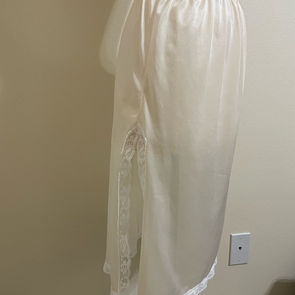VINTAGE Cream Midi Half Slip Double Side Slits - Picture 9 of 9